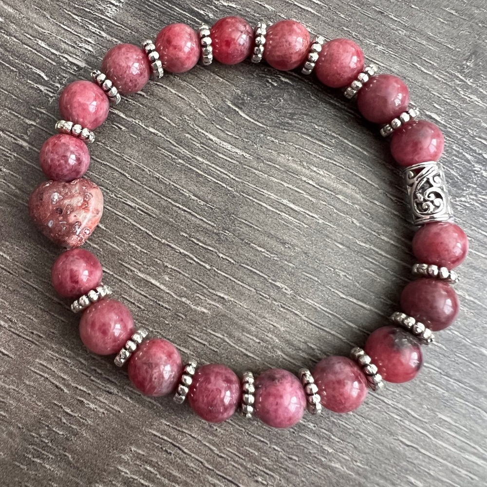 Rhodochrosite natural gemstones with a agate heart.